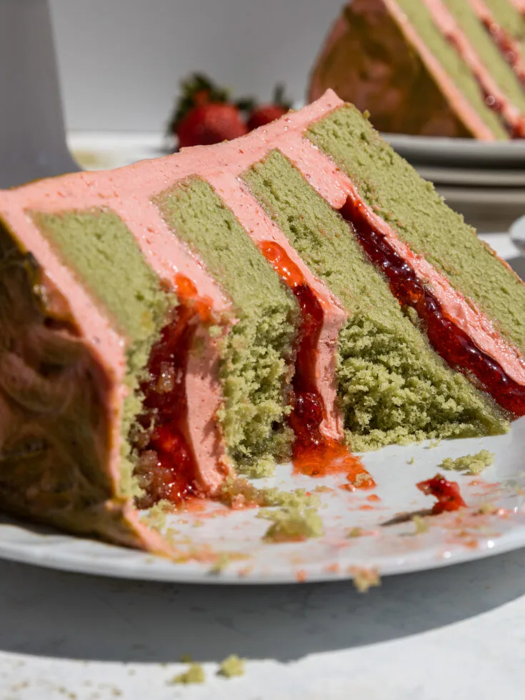 Best Strawberry Matcha Cake: Moist, Fruity, and Full of Matcha Goodness