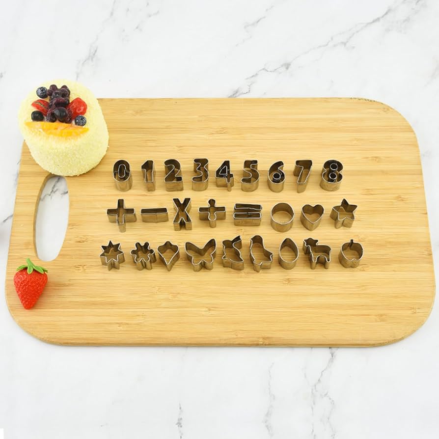 Mini Cookie Cutters Collection – Ideal for Biscuit, Fruit, and Clay Crafting