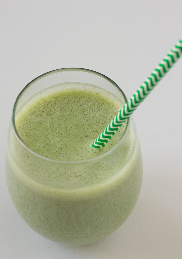 How to Make Green Food Coloring Naturally: 6 Easy Methods