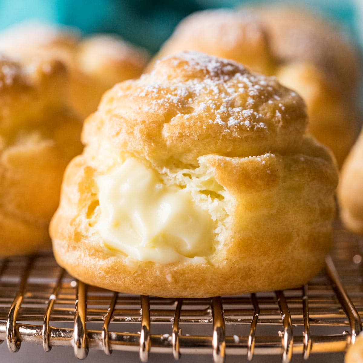 How to Make Delicious Mini Cream Puffs: Step-by-Step Recipe