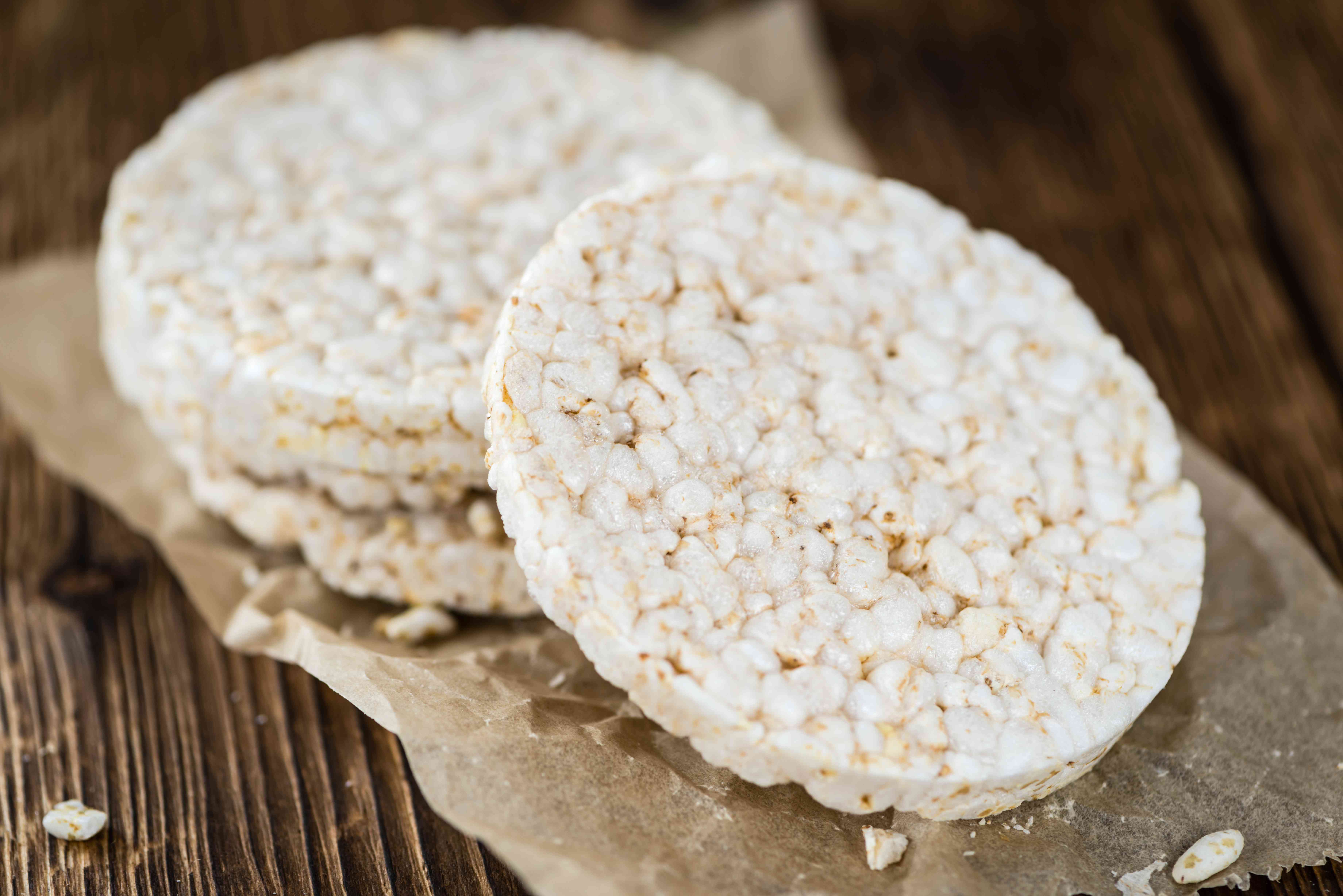Why Whole Wheat Rice Crackers Are Your Best Healthy Snack Choice