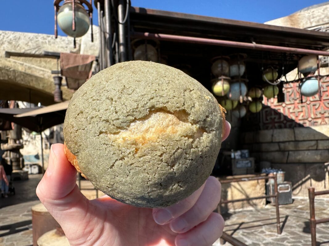 Polystarch Puff Bread: A Unique Star Wars Treat from the Outer Rim