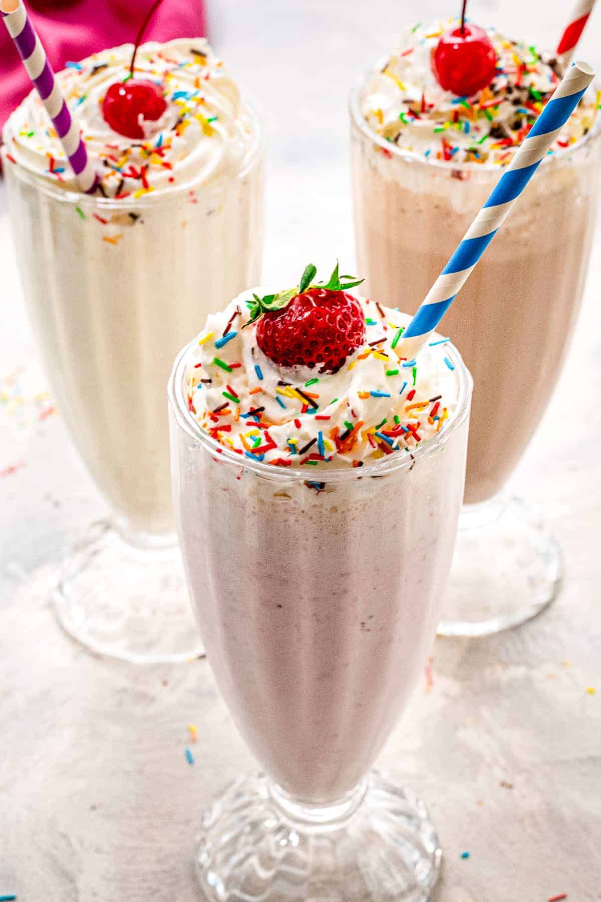 How to Make a Creamy Milkshake with Whipping Cream for the Perfect Texture