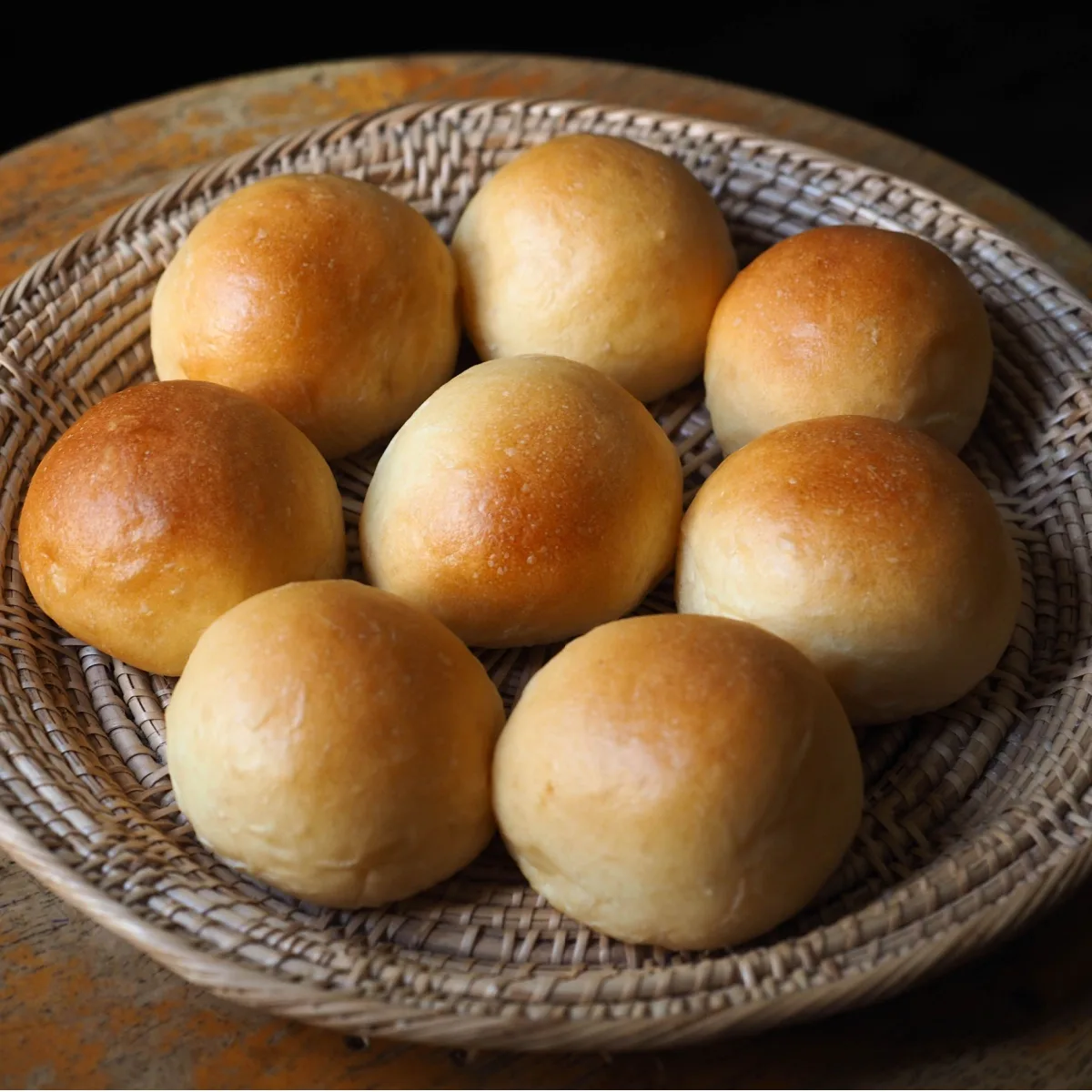 Quick Homemade Rolls: No Yeast, No Baking Powder, Still Delicious!