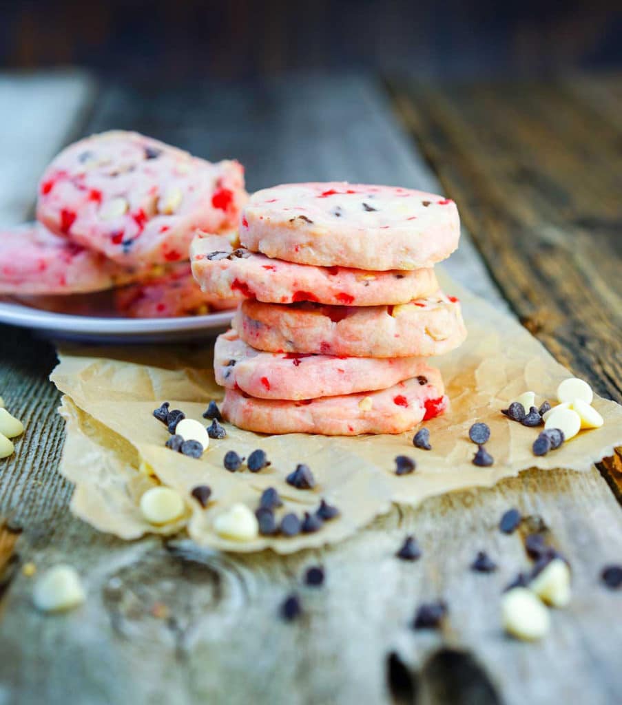 Easy Cherry Shortbread Cookies Recipe: Bake Them Now!