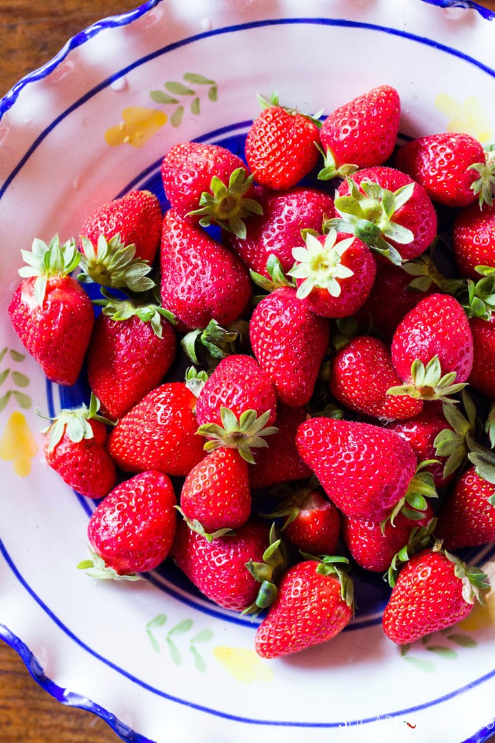 How to Make Strawberries Taste Amazing with Just Lemon Juice