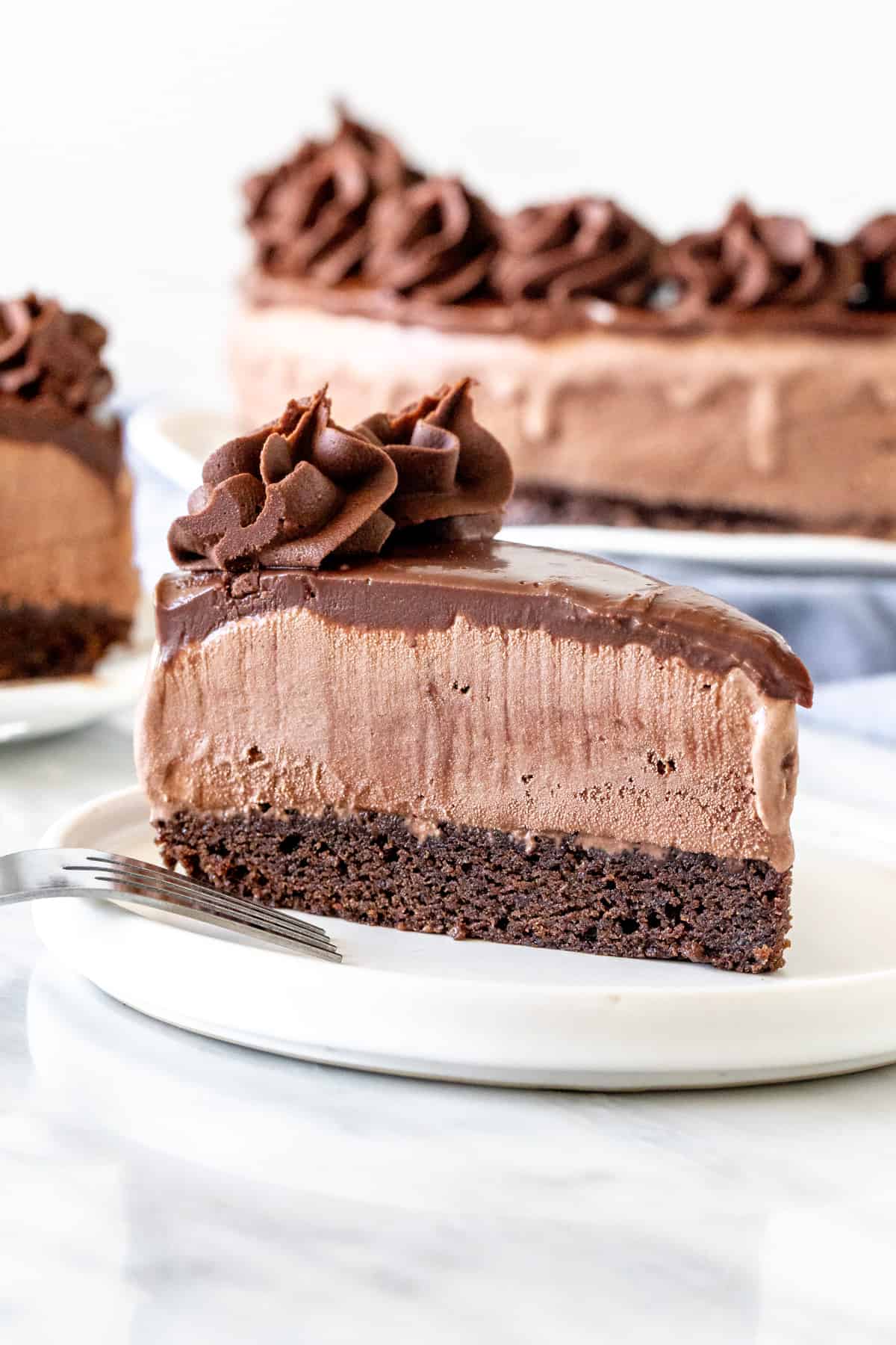 Chocolate Cake with Chocolate Cream: The Perfect Dessert Recipe
