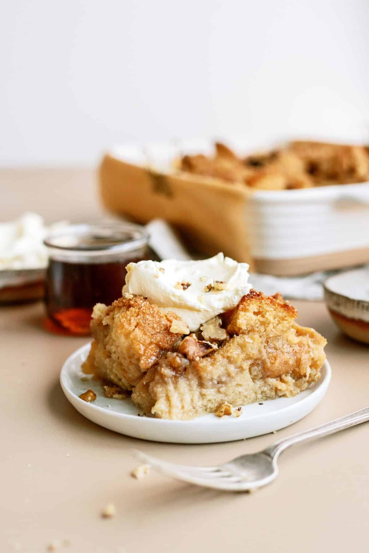 Easy Maple Bread Pudding: A Family Favorite Dessert (Quick Recipe for Busy Weeknights)