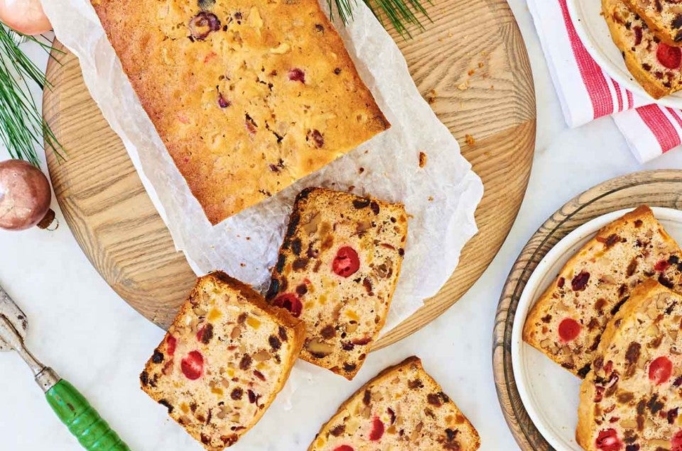 Golden Fruit Cake Recipe: Easy Steps to Make a Delicious Treat That You Will Love and Never Forget