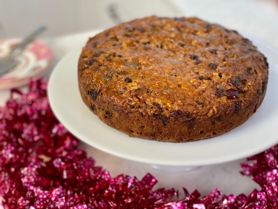 Using Pineapple for Fruit Cake: A Delicious and Easy Recipe