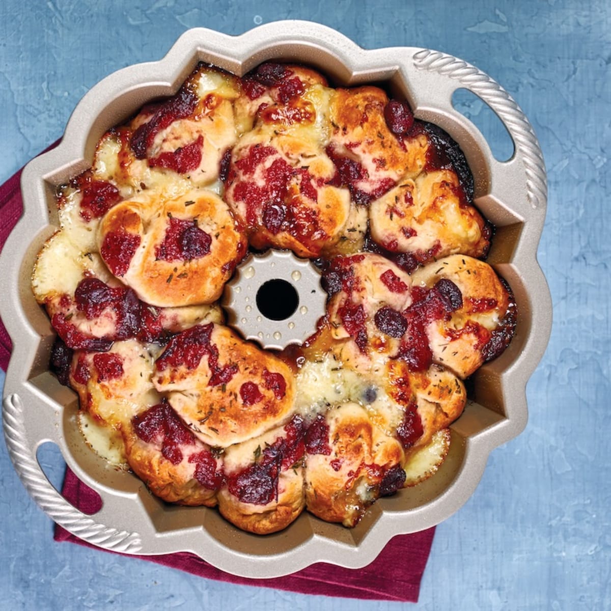 Easy Cranberry Brie Monkey Bread Recipe for Holiday