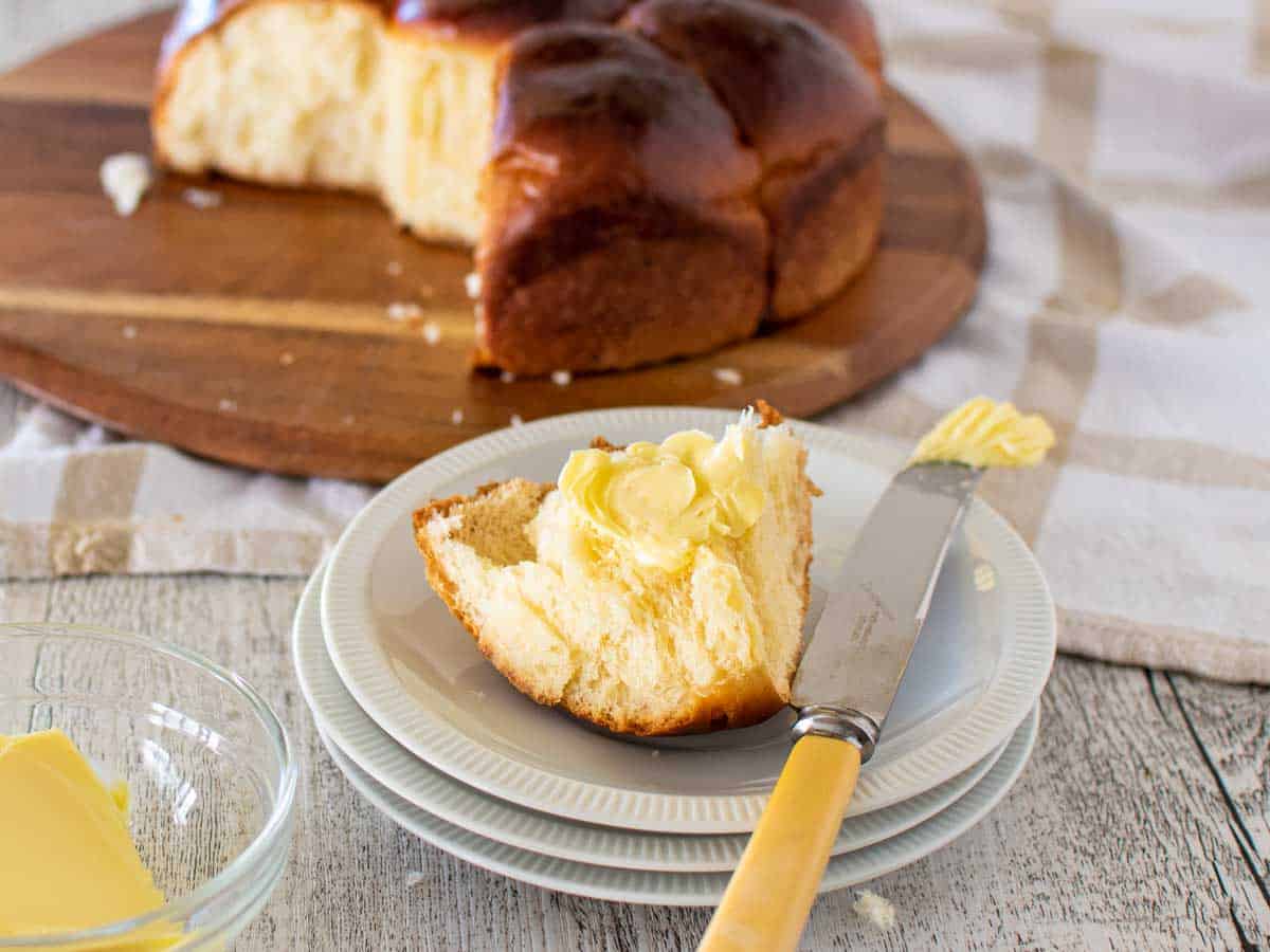Best Bakery Item Based on Portuguese Sweet Bread (Top Picks for Foodies)
