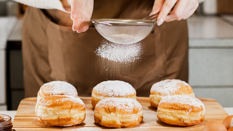 Why You Need No Melt Powdered Sugar in Your Kitchen