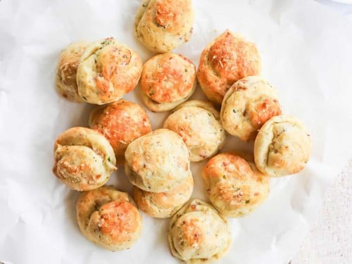 Parmesan Cheese Puffs: How to Make Them Crispy? Follow These Simple Tips for Perfect Results!