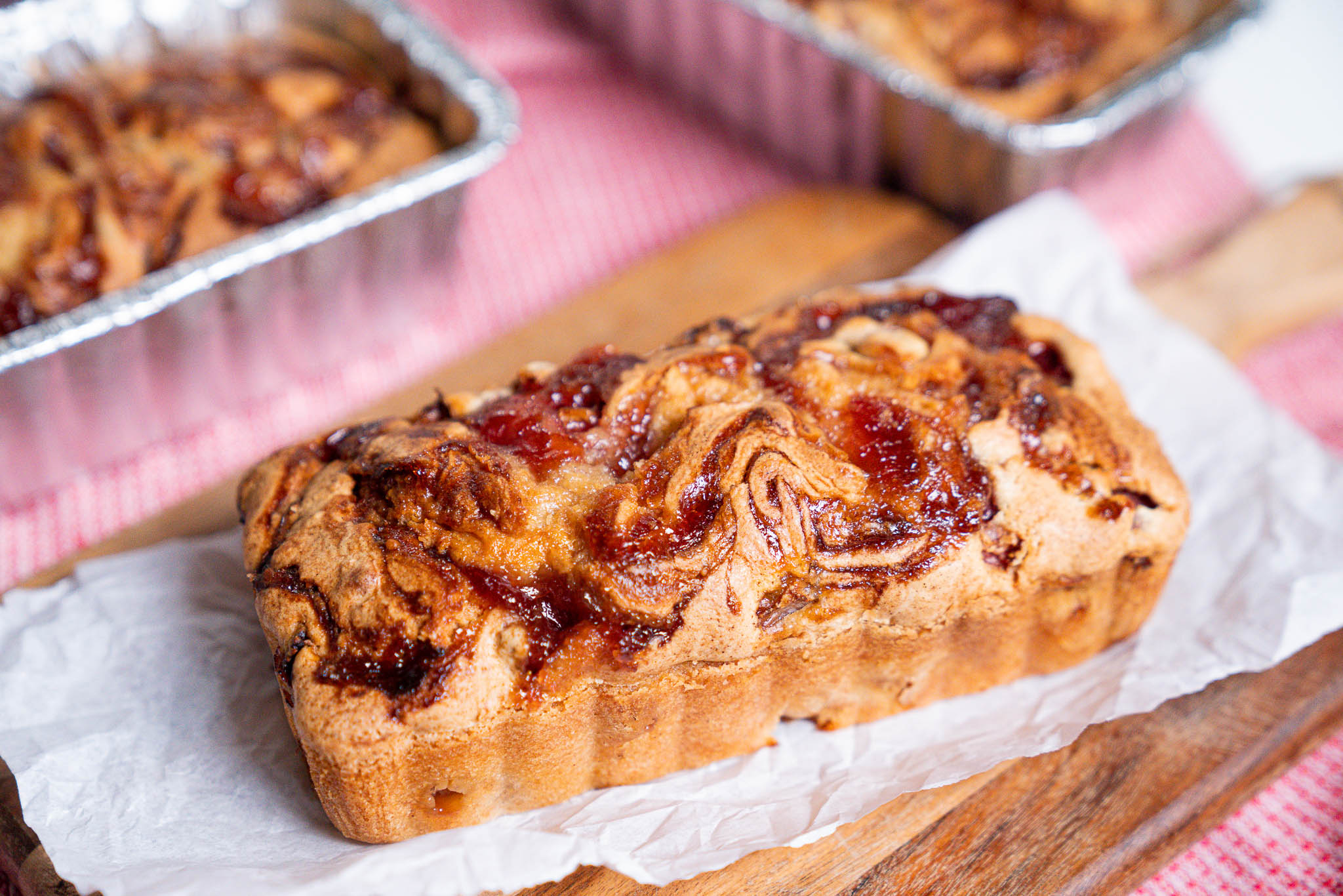 Want Perfect Strawberry Swirl Bread? Follow These Baking Tips for a Beautiful and Tasty Loaf