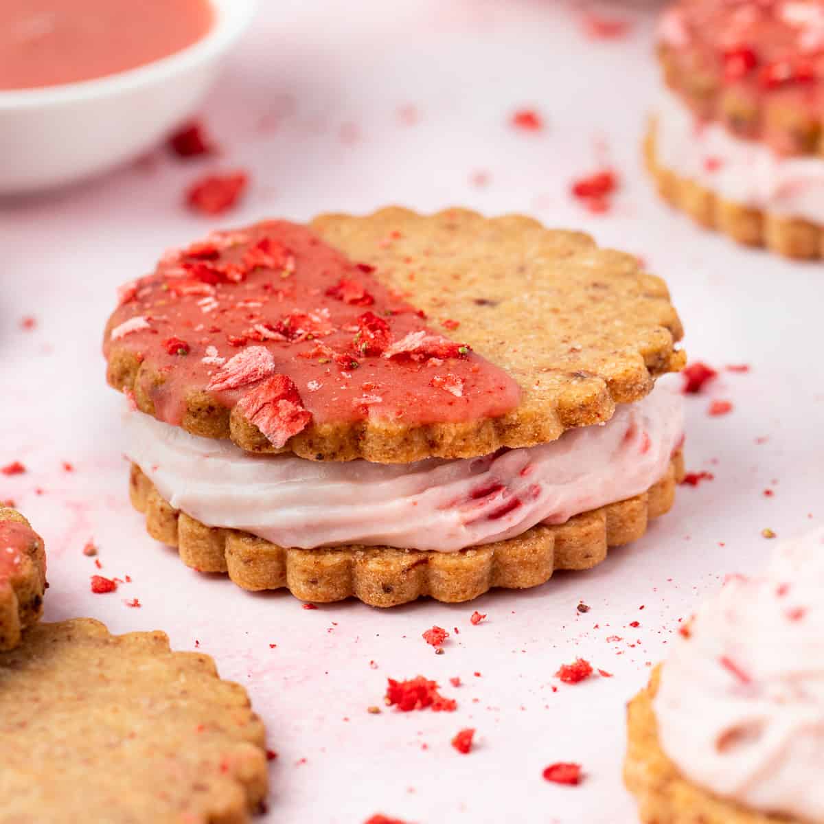 Best Strawberry Sandwich Cookies Recipe: Delicious, Easy, and Fast