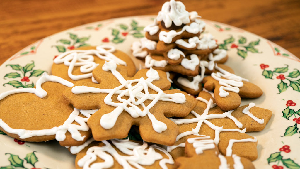 Baking Honey Gingerbread Cookies: Tips for a Delicious Holiday Season (From Scratch Recipe)
