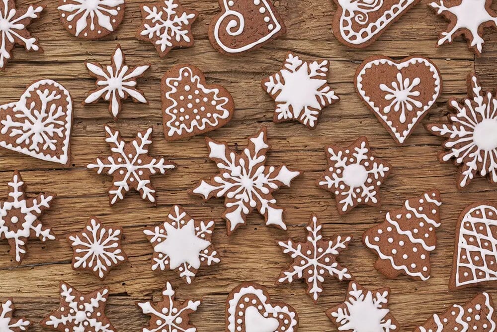 Baking Honey Gingerbread Cookies: Tips for a Delicious Holiday Season (From Scratch Recipe)
