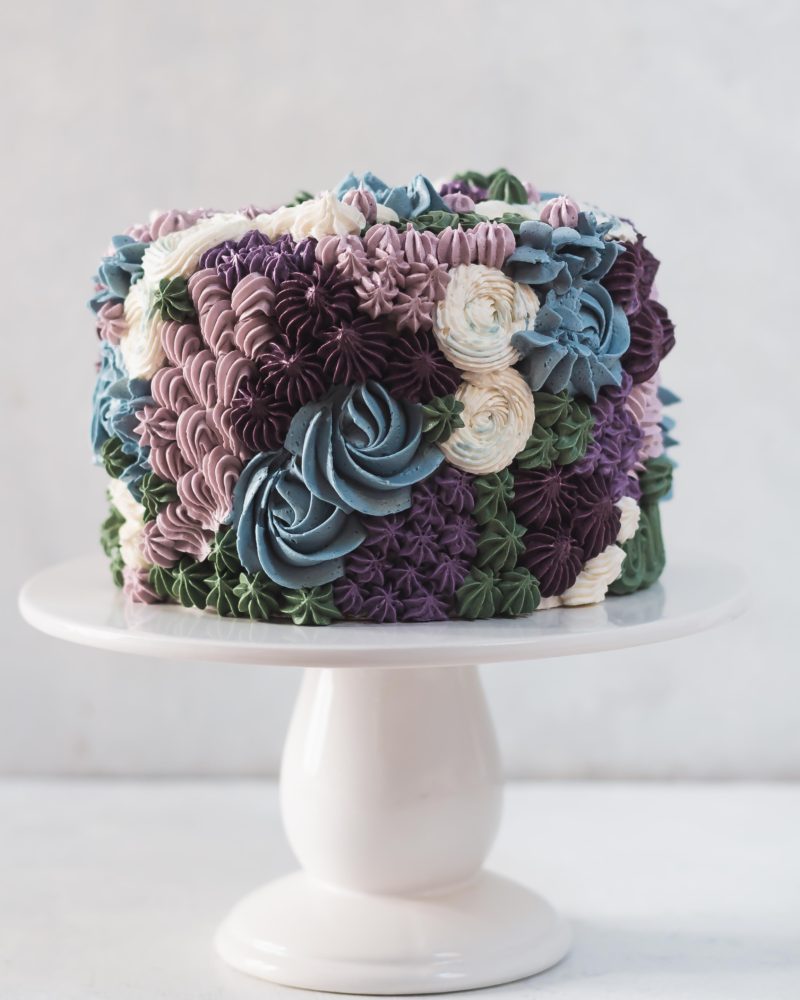 Piping Bag Star Tip: Create Amazing Designs (Easy Frosting Techniques)