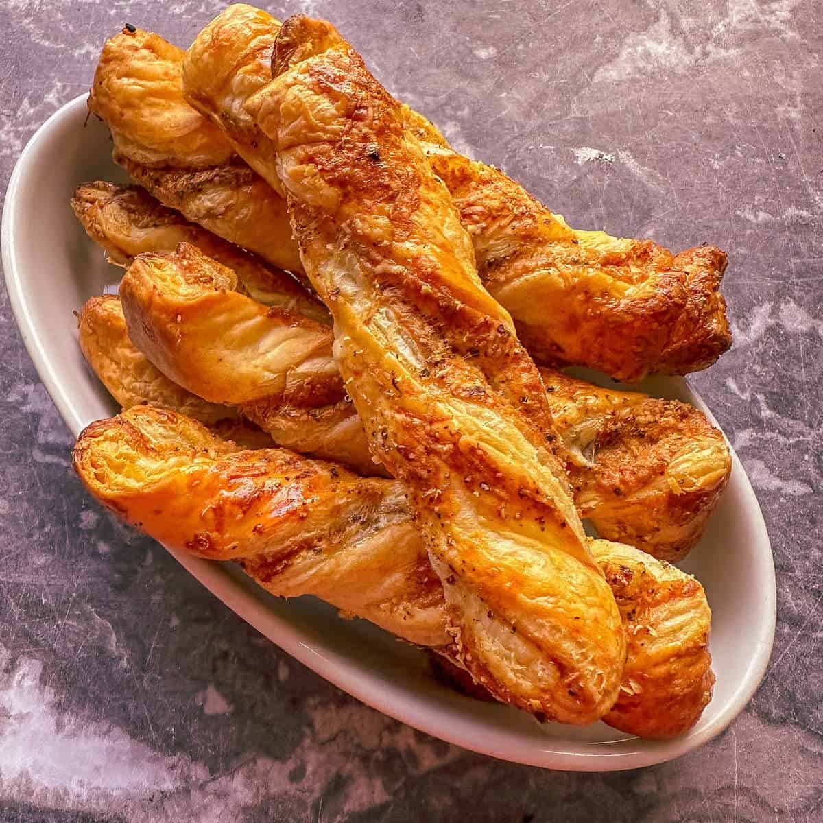Parmesan Cheese Puffs: How to Make Them Crispy? Follow These Simple Tips for Perfect Results!