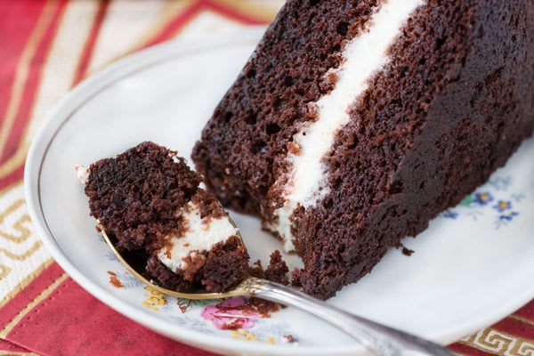 Hostess Chocolate Cake Memories: The Classic Snack Is Back, Better Than Ever!
