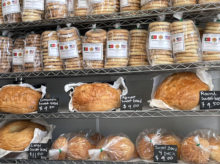 Where Can I Buy Portuguese Sweet Bread? Find the Best Bakeries Here!