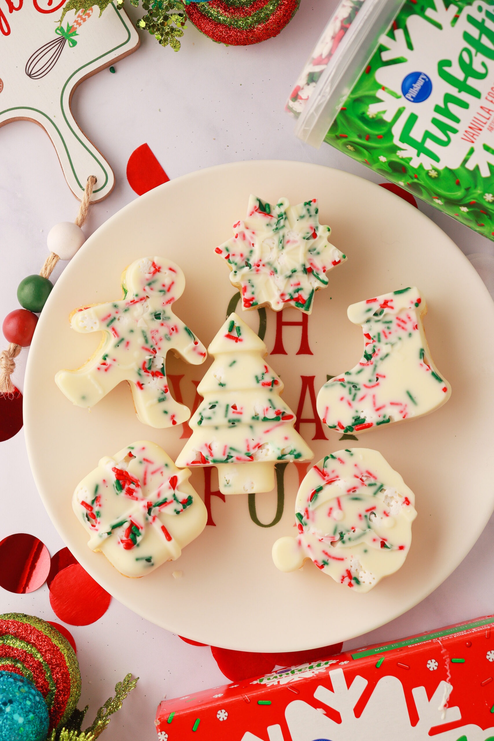 Christmas Cake Molds: Your Guide to Holiday Baking Fun!