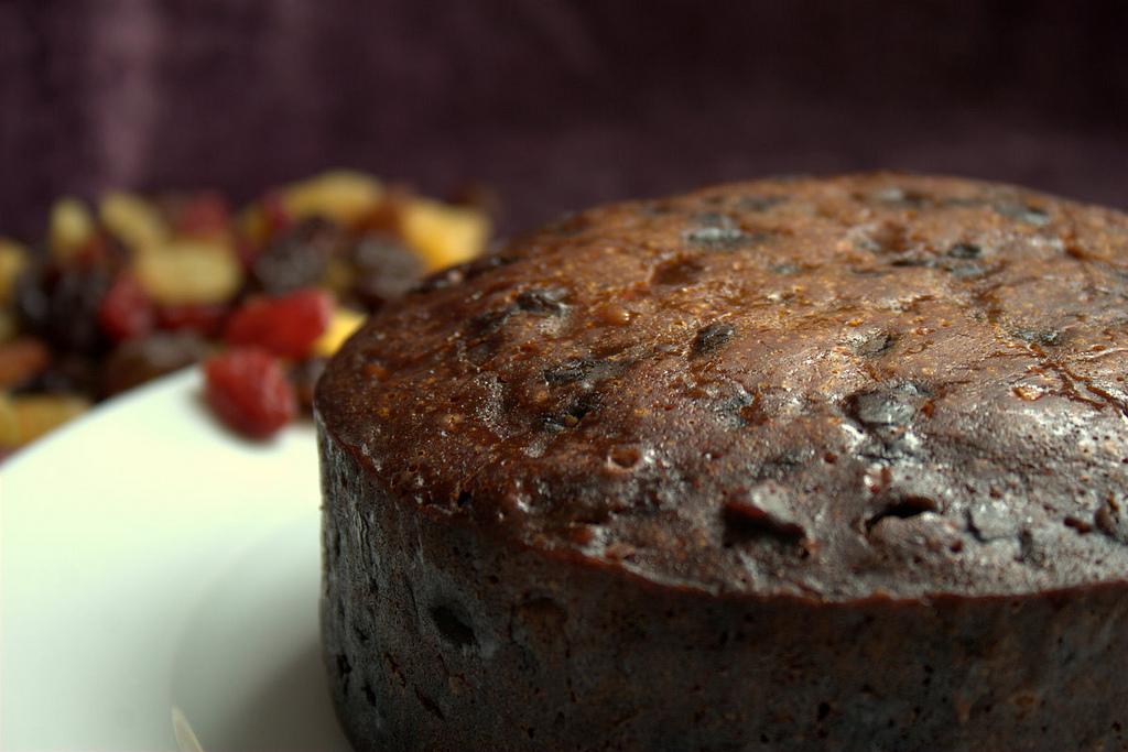 Alcoholic Fruit Cake: How to Make It & What Booze to Use?