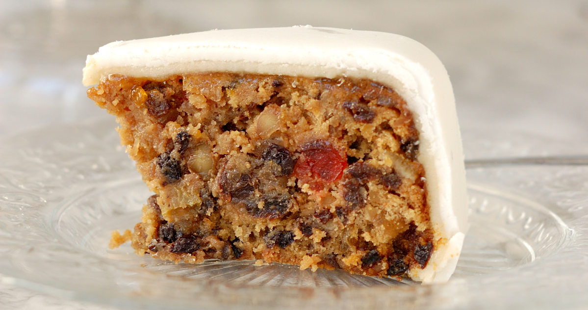 Whats the best brandy for fruit cake? Expert recommendations!
