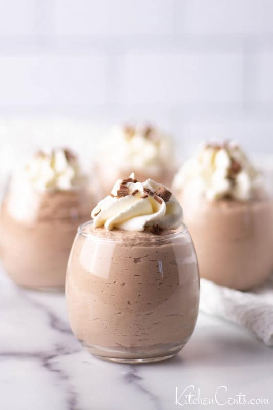 Whipping Cream in Can: Easy Guide to Make Desserts!