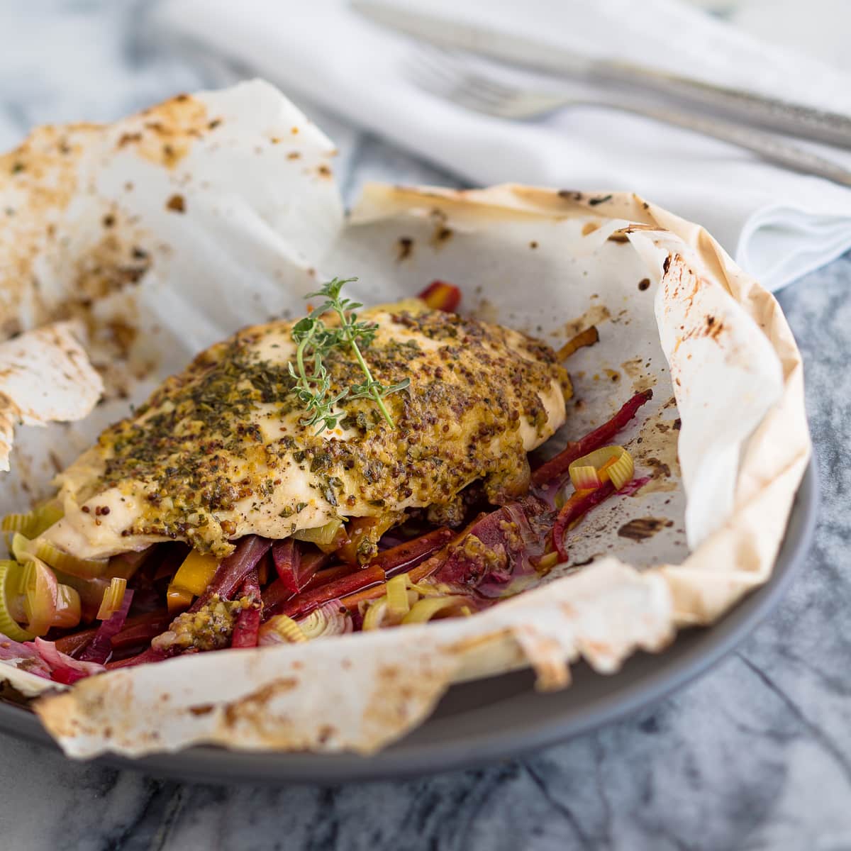 Baking Chicken Breast in Parchment Paper: Quick, Healthy, and Delicious!