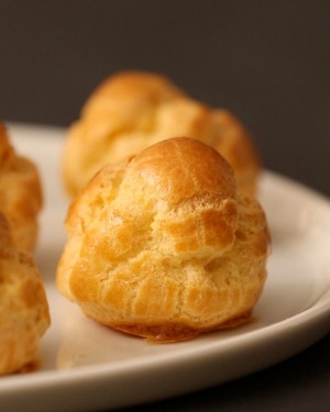 Buy Cream Puffs Online: Delicious Treats Delivered to Your Door!