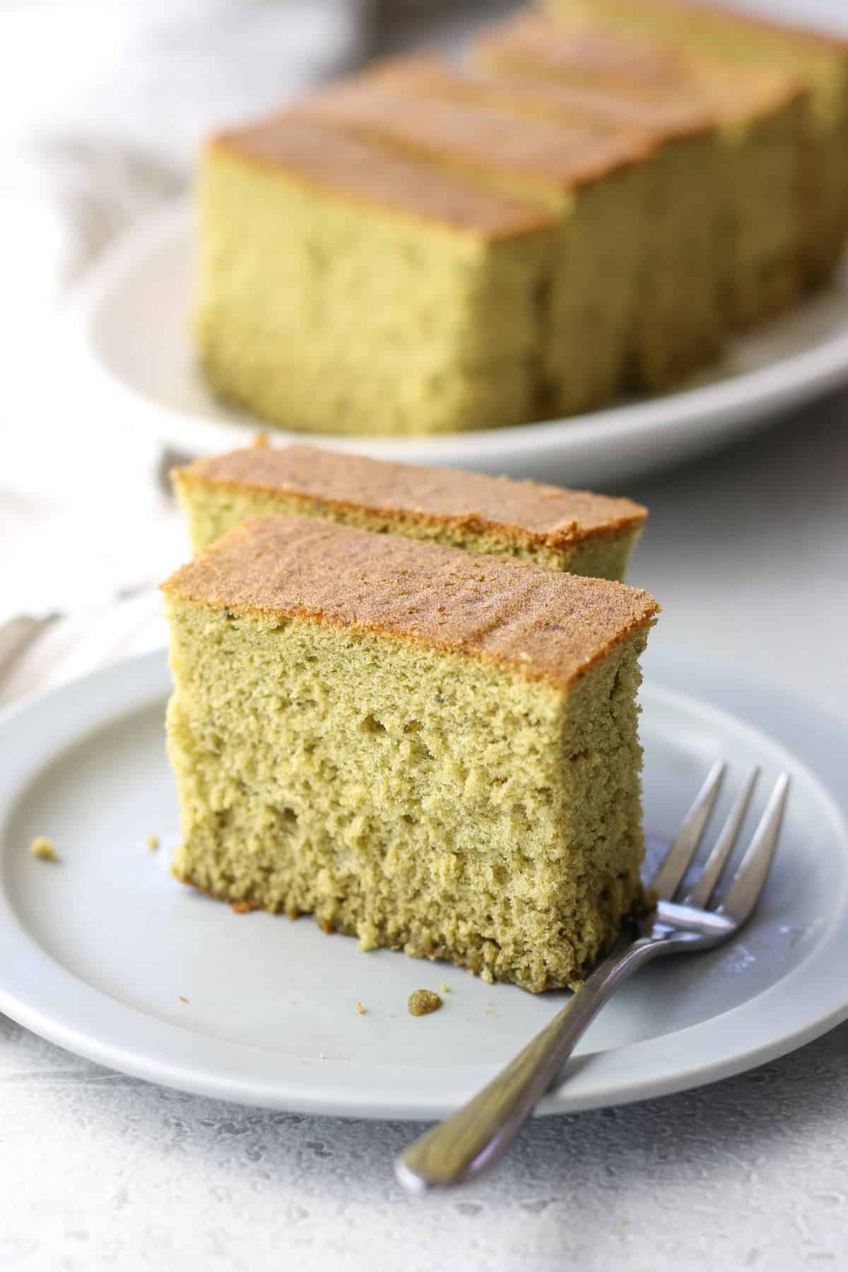 Looking for an easy matcha castella cake recipe? Try this simple step by step guide today.
