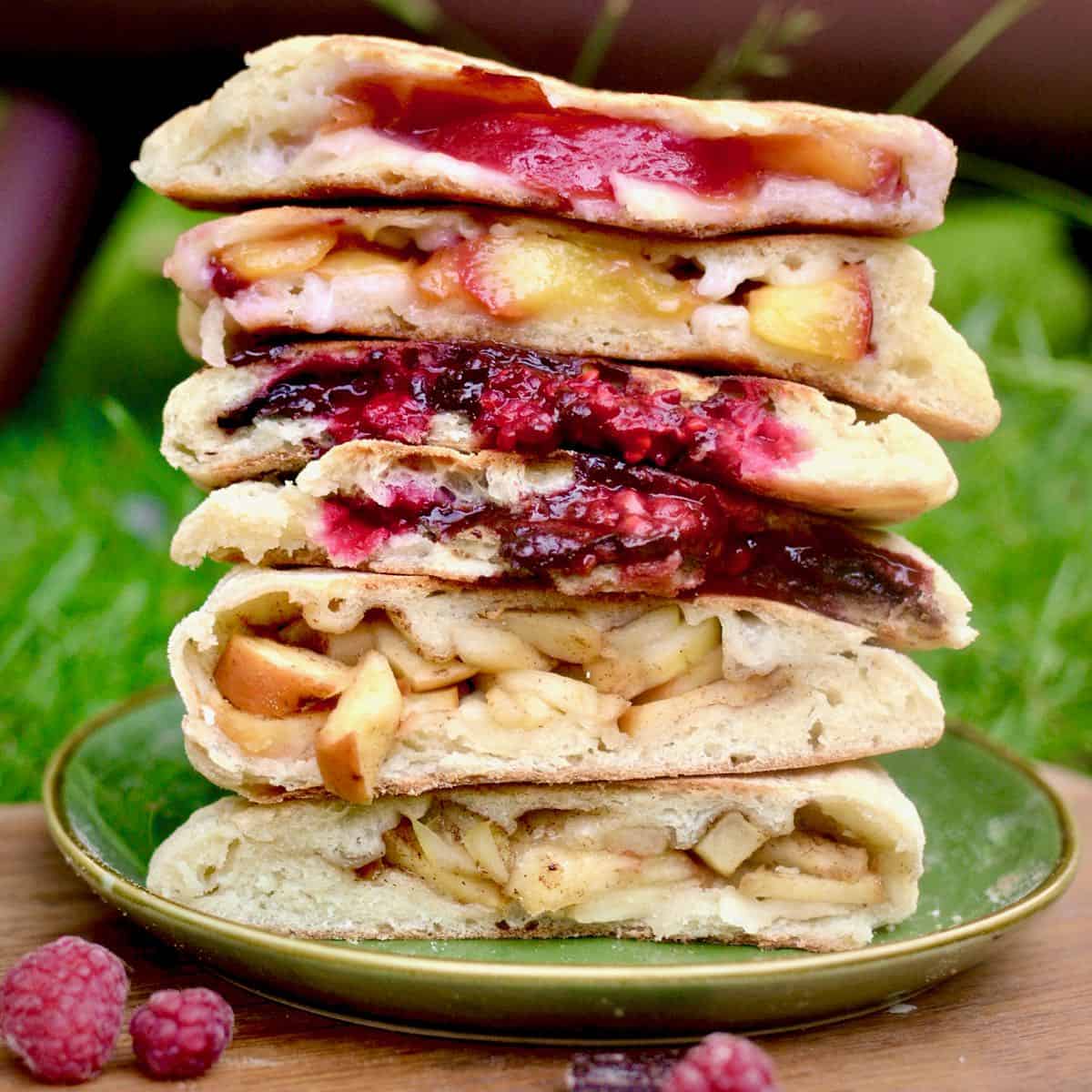 Which dessert calzone fillings taste the best? Discover the most popular and delicious options now!