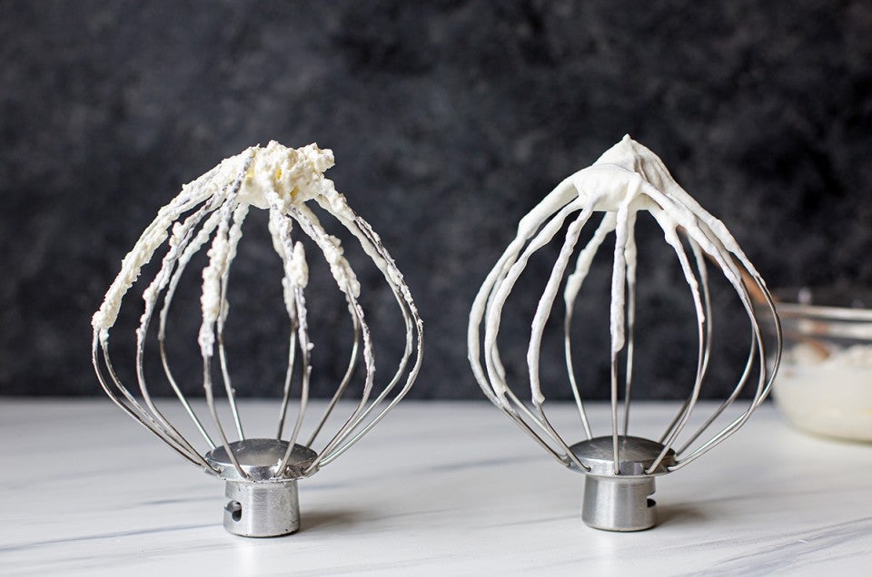 Getting the right whipping cream color seems hard? Learn simple secrets from experienced bakers now.
