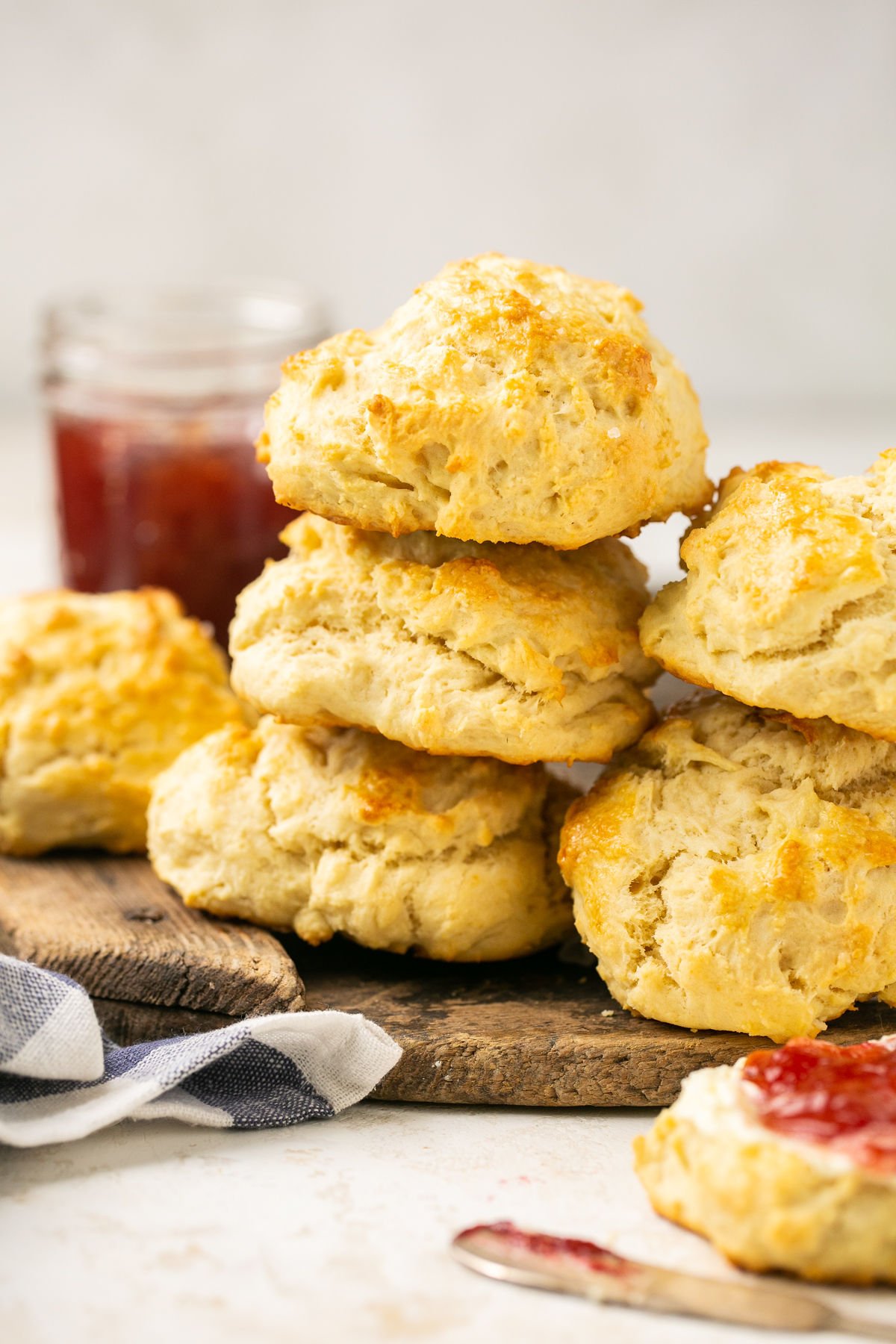 Want amazing gluten free biscuits brands? These options taste great and are easy to find.