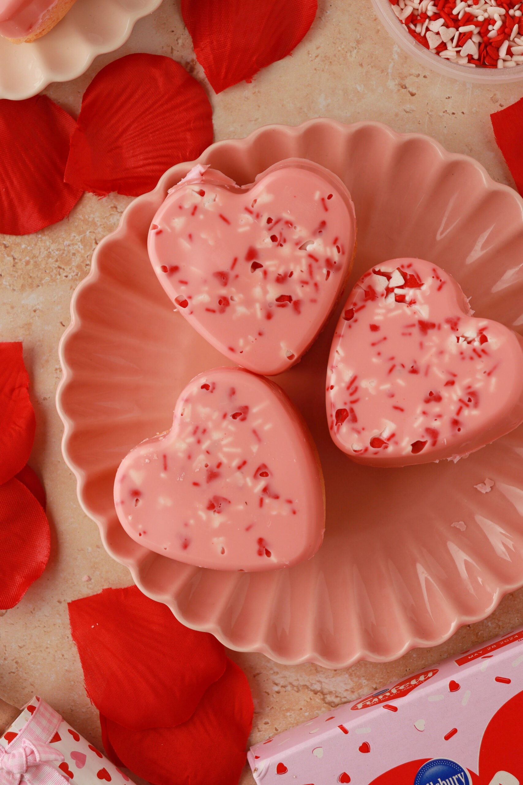 What can you make with heart baking molds? Get easy recipe ideas for cakes and more.