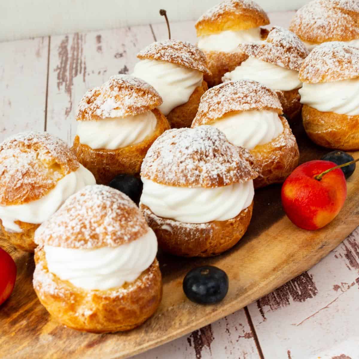 How do you properly thaw mini cream puffs frozen for the best taste and texture? Follow these easy instructions for delicious results every time.