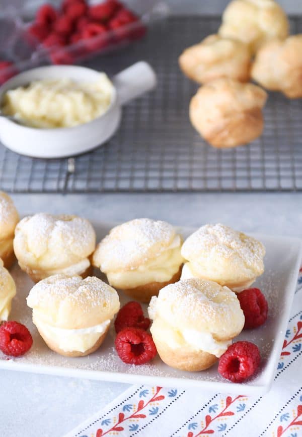 Whats the best way to thaw frozen mini cream puffs? Follow these easy steps for perfect texture.