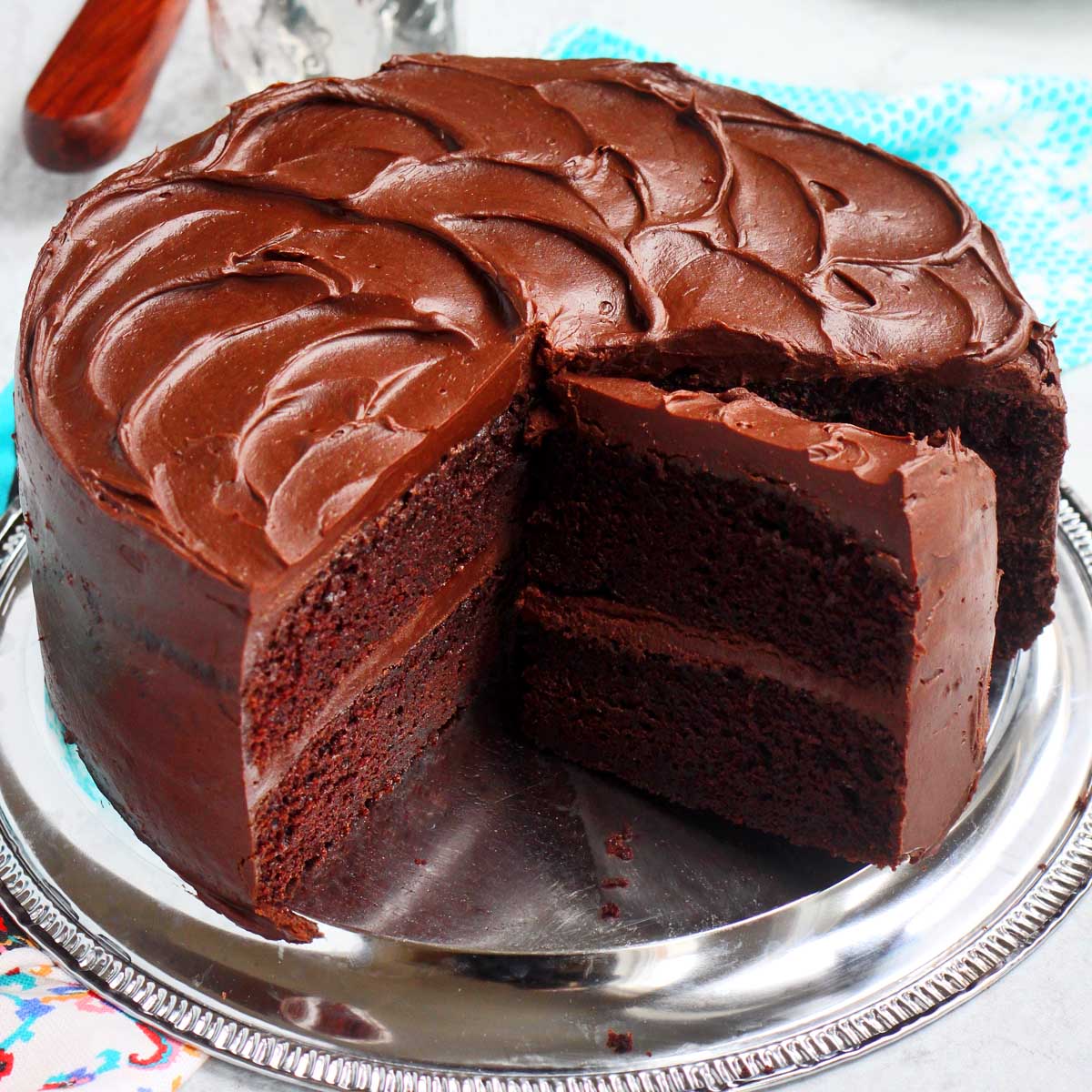 Looking for the best date chocolate cake recipe? This one is super easy and moist.