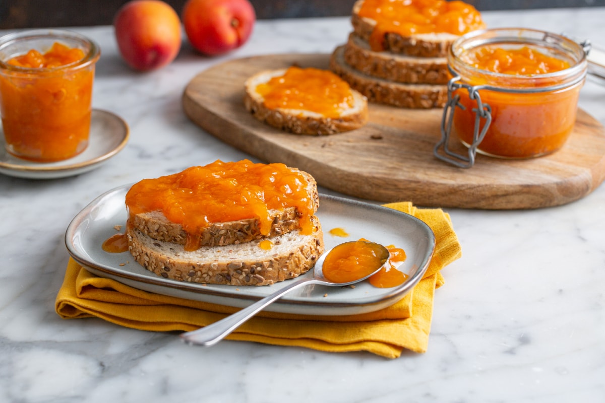 Delicious apricot jam baking recipes for home bakers