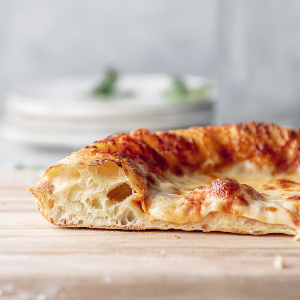 Why use high gluten flour pizza dough? Get that perfect chewy crust easily!