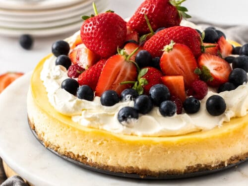 Why does my cheese cake with fruit on top always crack? Learn easy tips to bake it perfectly!