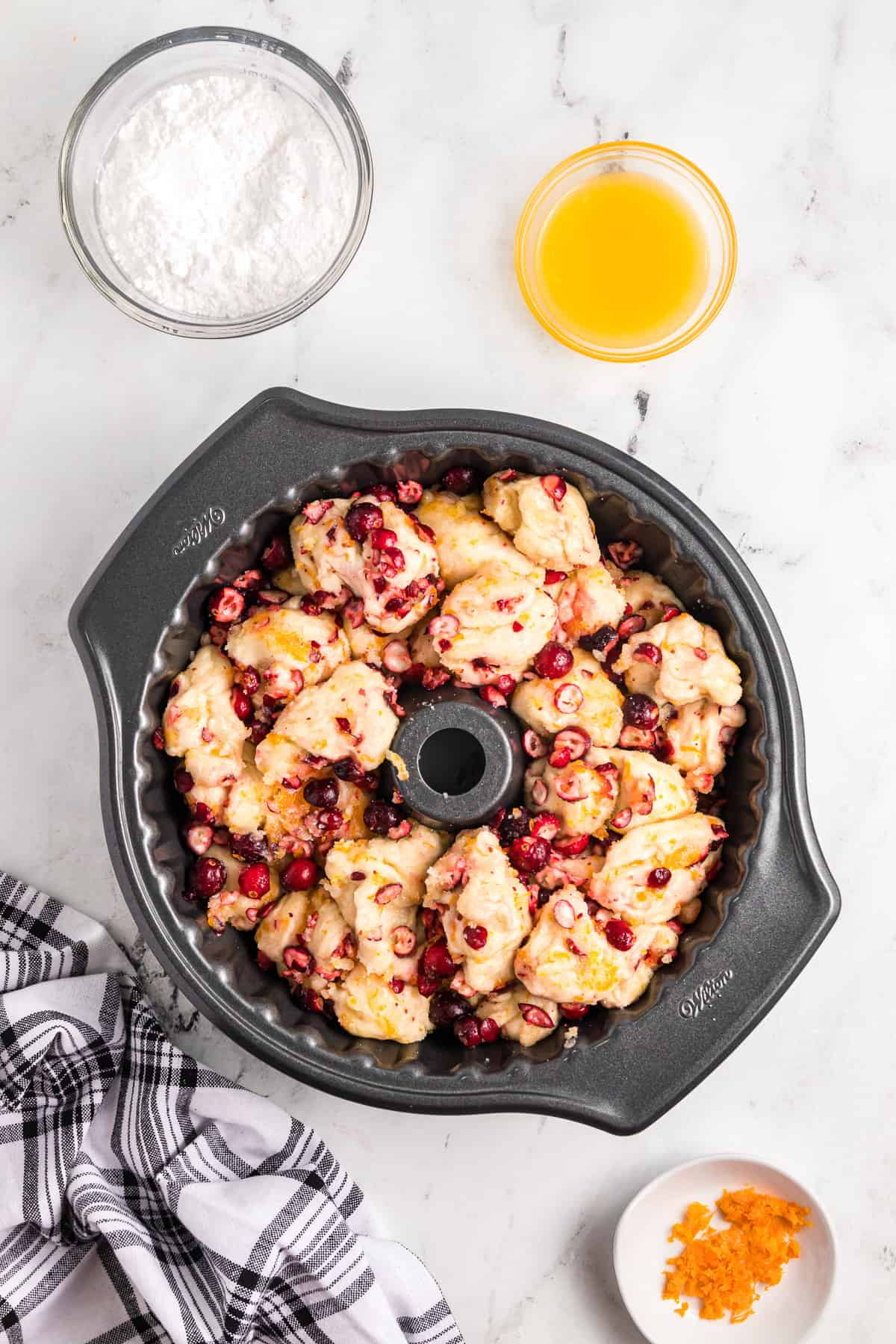 Is baking brie and cranberry monkey bread difficult? Not with our easy step-by-step guide for beginners.