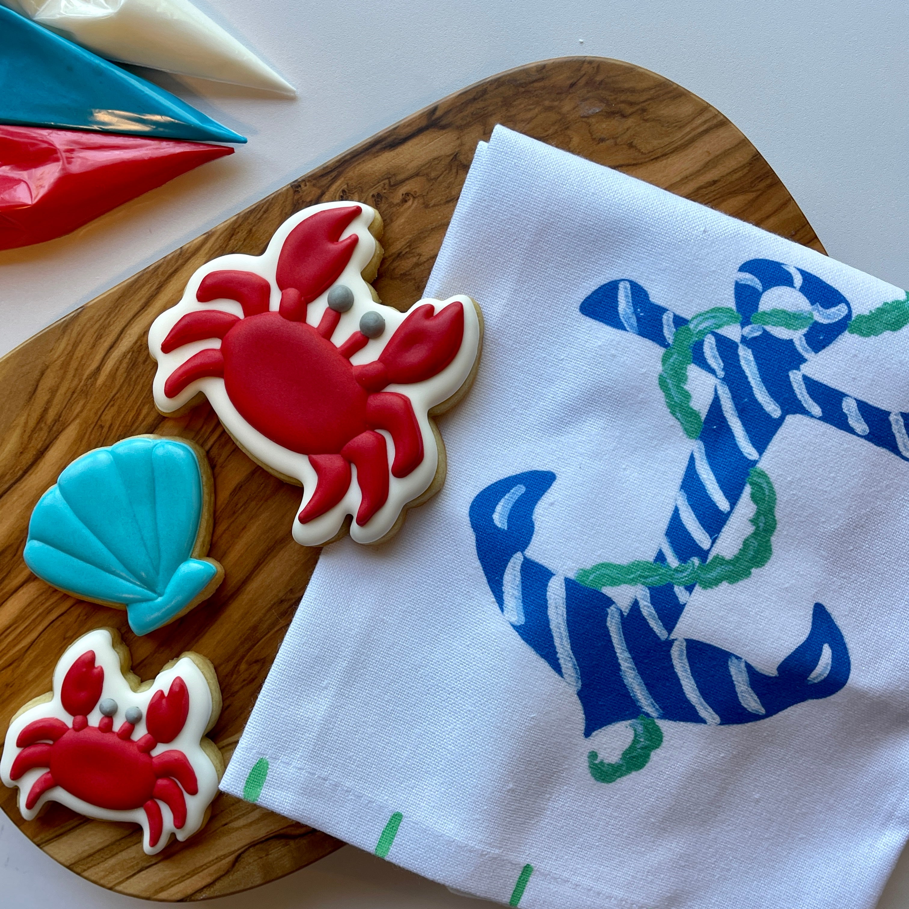 How do you pick the very best cute cookie cutters? Consider fun themes and safe, durable materials for your yummy cookies!